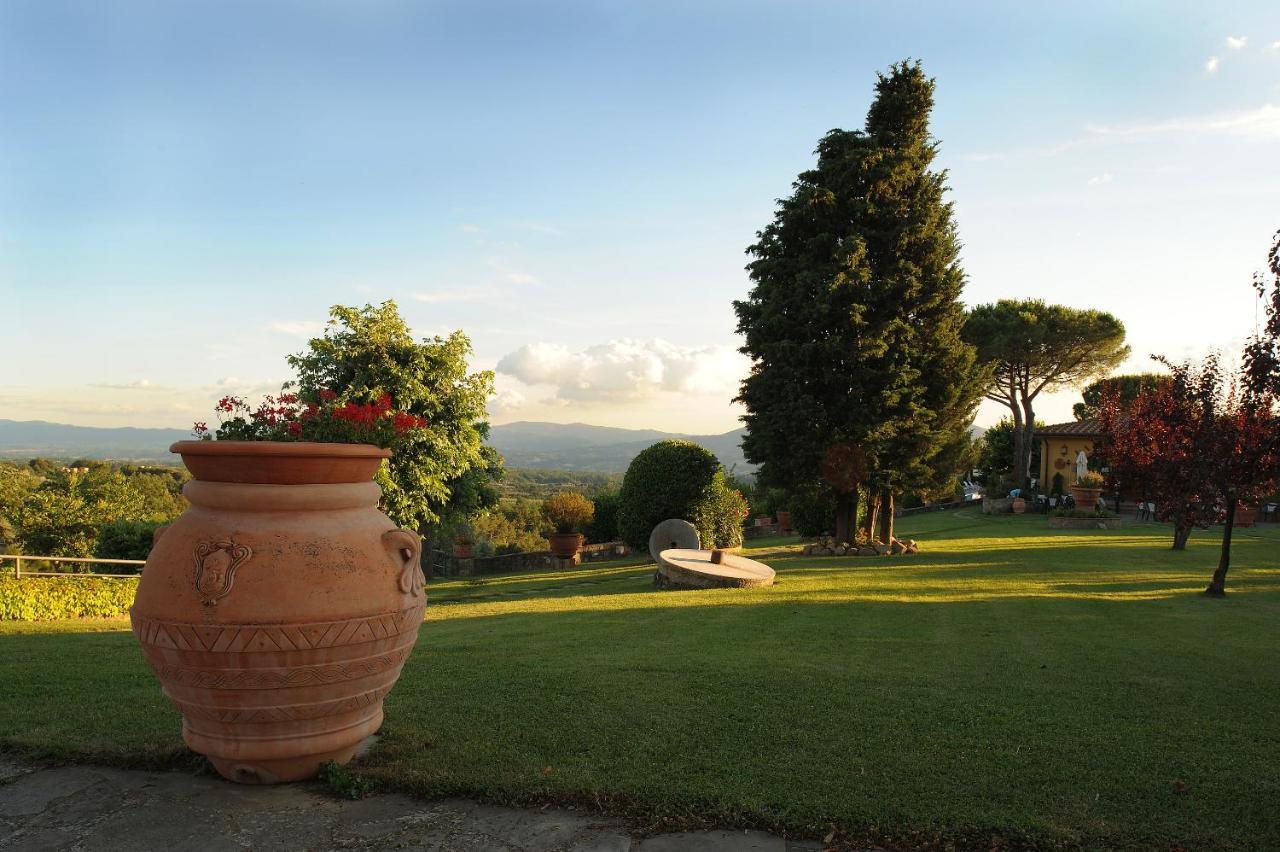 La Piazza Di San Donato Aparthotel Reggello Buitenkant foto